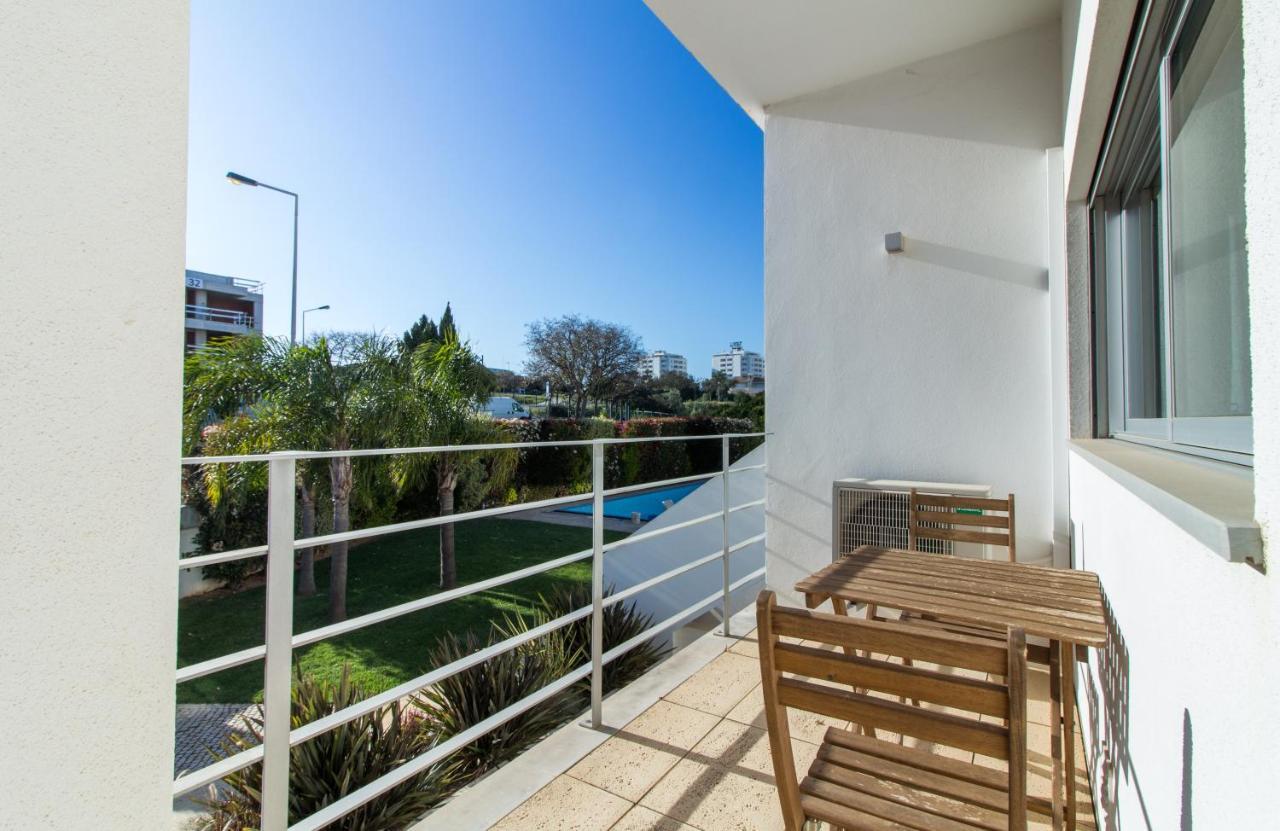 Terrace Apartment By Stay-Ici, Algarve Holiday Rental Albufeira Bagian luar foto