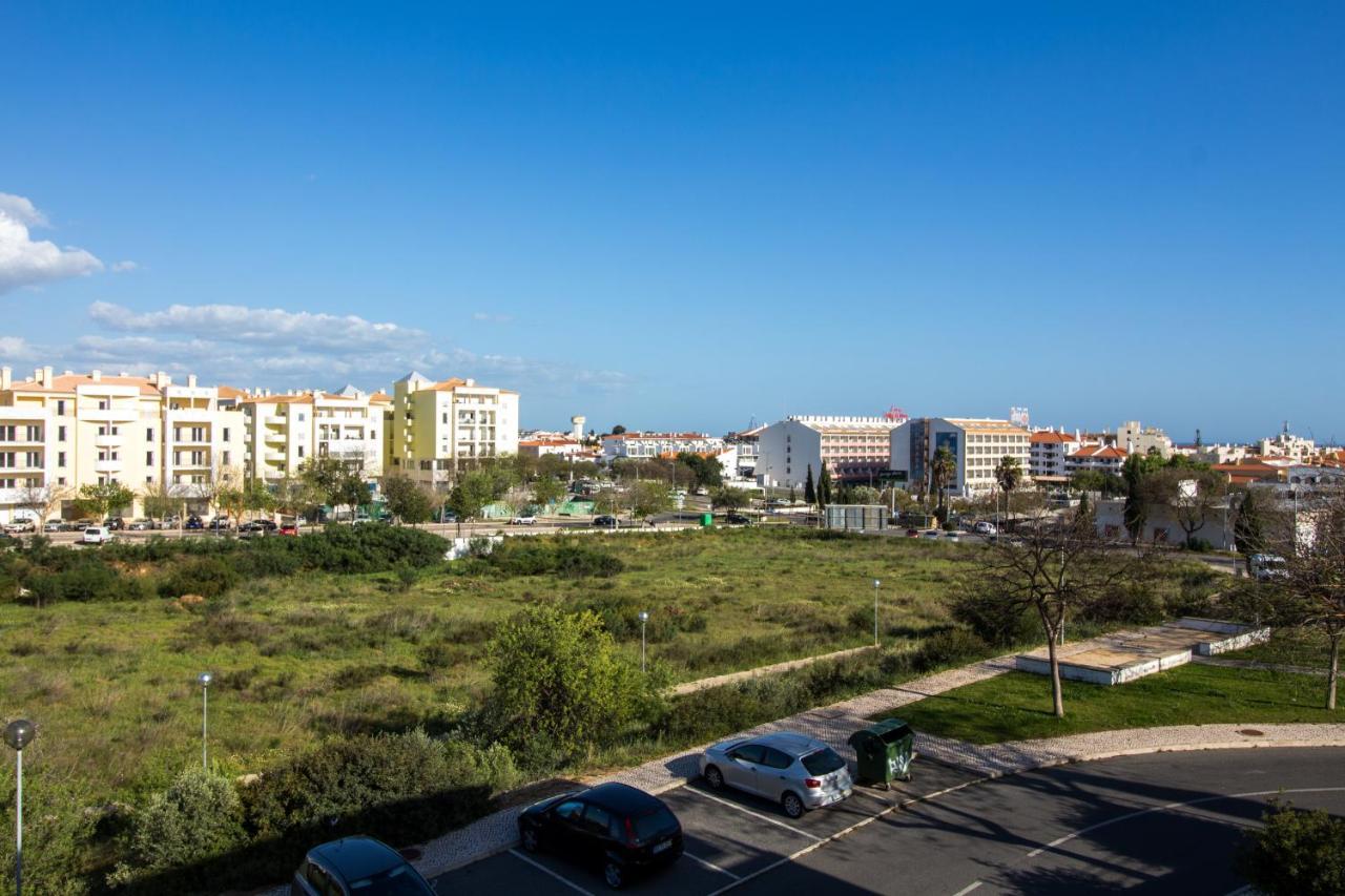 Terrace Apartment By Stay-Ici, Algarve Holiday Rental Albufeira Bagian luar foto